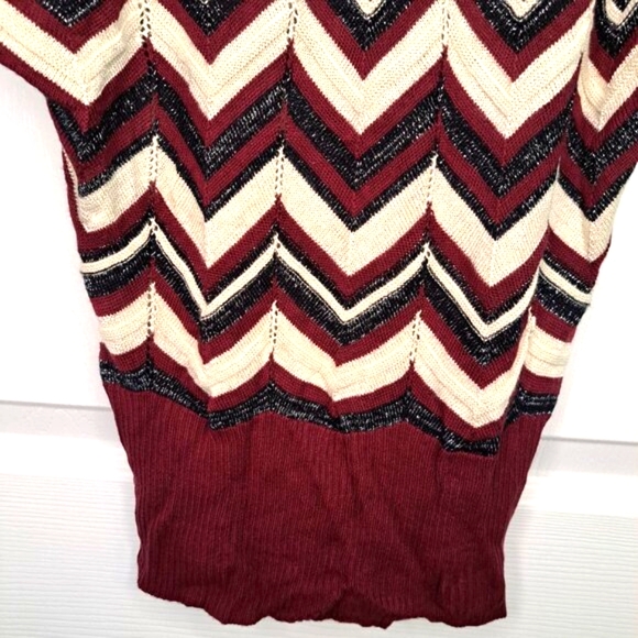Allegra Black Ivory Burgundy Chevron Dolman Sleeved Top Size Medium - Picture 4 of 7